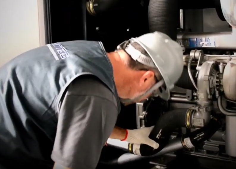 Manutenção de Data Center: imagem de revisão no sistema de energia de um Data Center